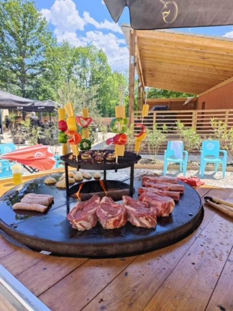 Camping Paradis La Marmotte Акс-ле-Терм Екстер'єр фото